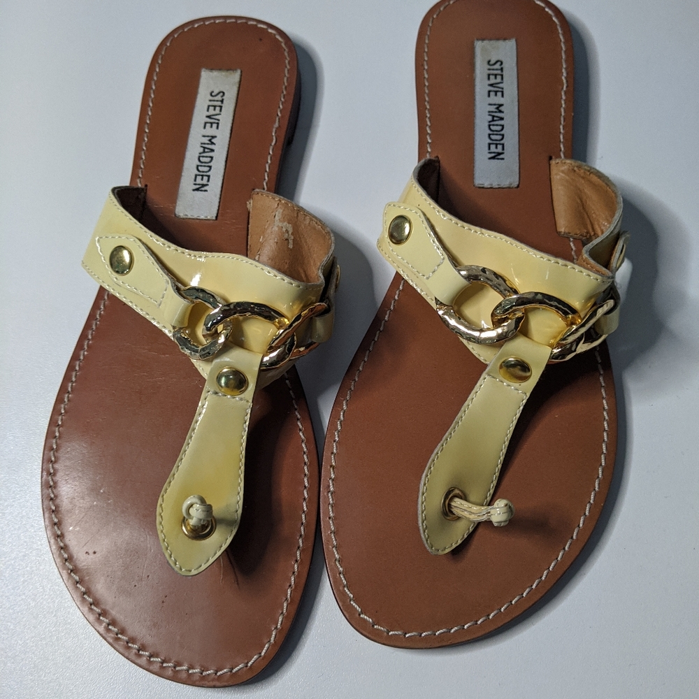 Steve Madden Yellow Patent Leather Scandals
